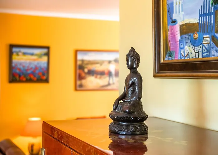 Hillside Retreat In Roquebrun